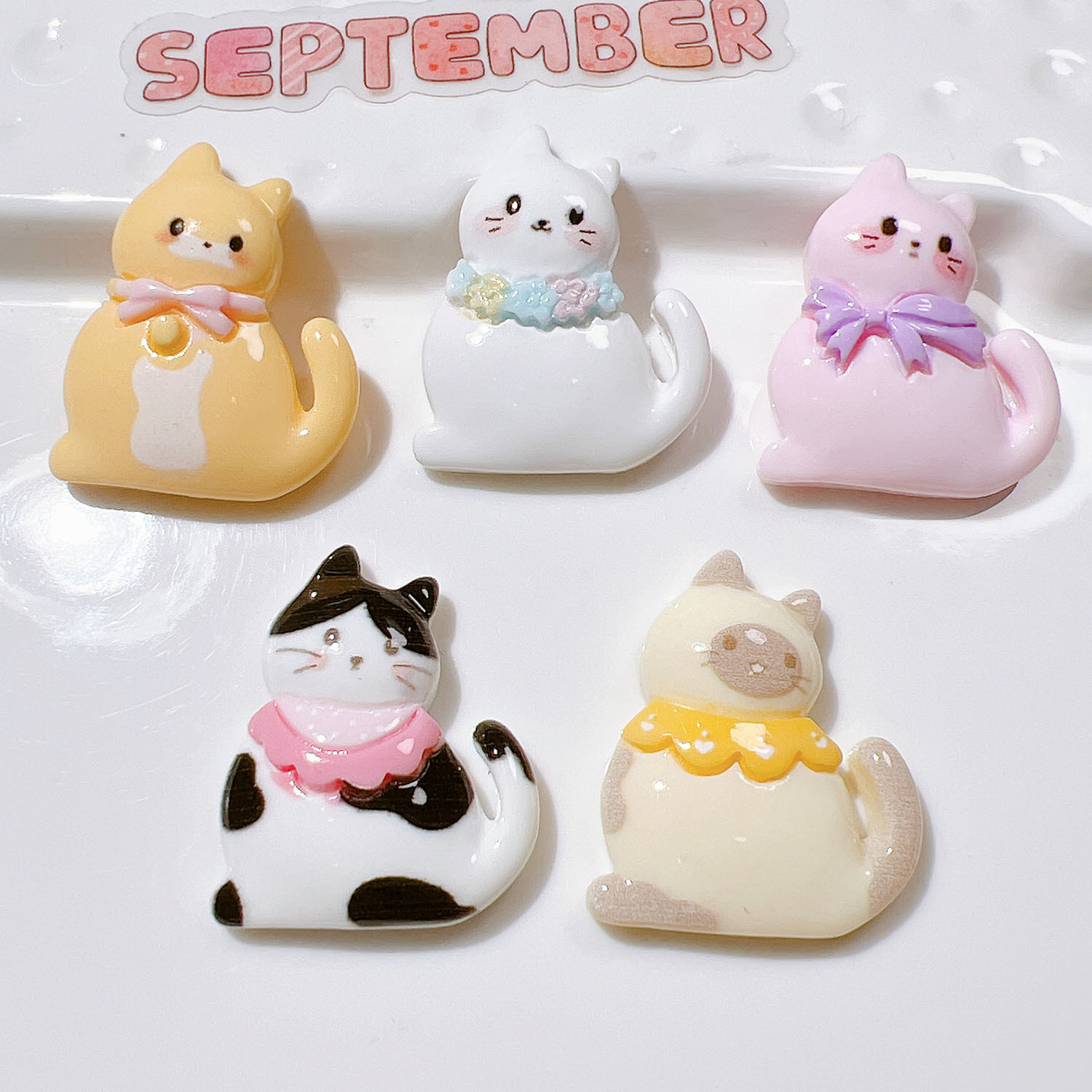 10/20Pcs Cute Bowknot Cat Flat - Resin Art Necklace review and price