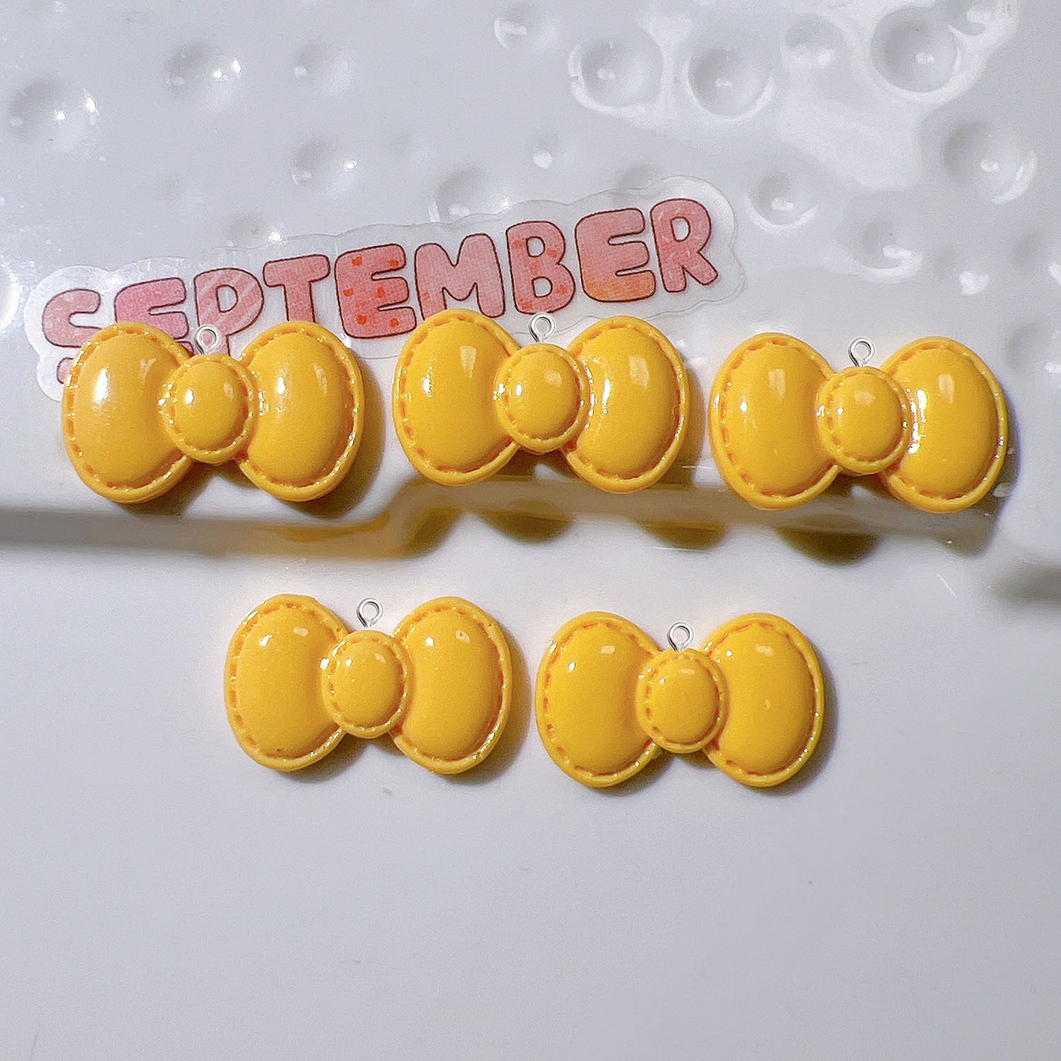10Pcs Cute Cartoon Bowknot Res - Resin Art Necklace review and price